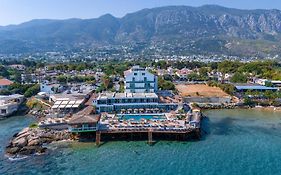 Kıbrıs Manolya Hotel